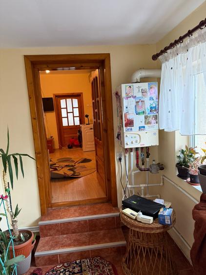 Casă individuală cu 5 camere cu Canalizare în Cogealac