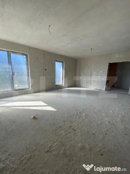 Casă cu 4 camere cu Teren 400 Mp în Central