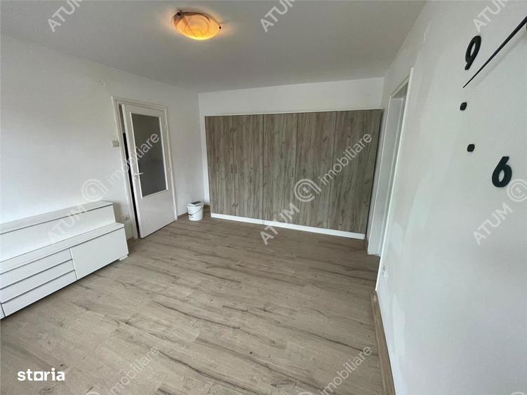 Apartament cu 3 camere semidecomandat în Terezian