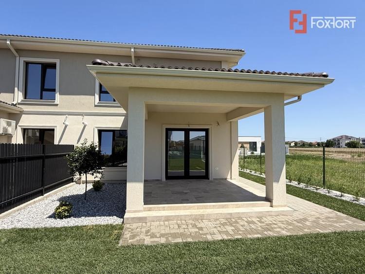 Duplex cu 5 camere cu Canalizare în Dumbrăvița