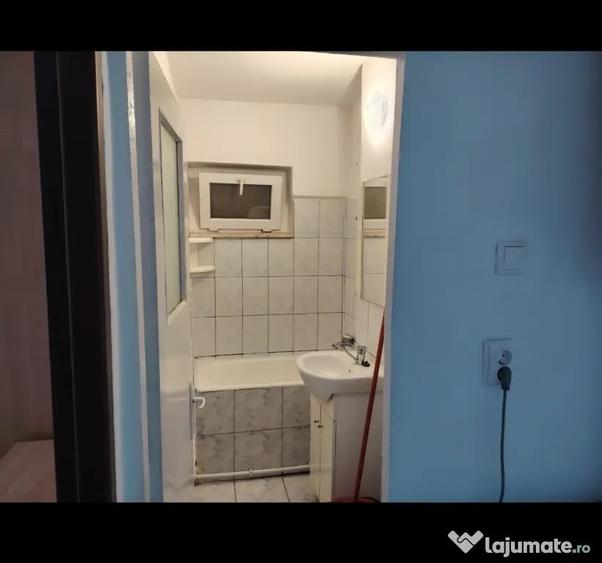Apartament cu 2 camere semidecomandat în Exterior Vest
