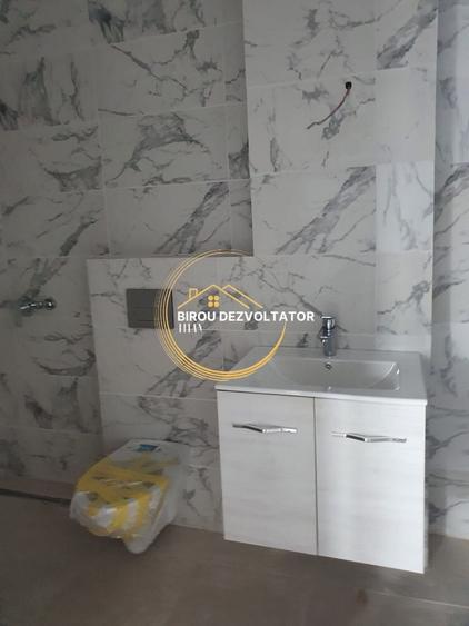 Apartament cu 3 camere decomandat în Theodor Pallady