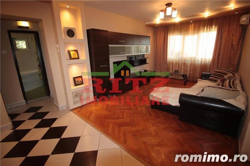 Apartament cu 3 camere semidecomandat în Ultracentral