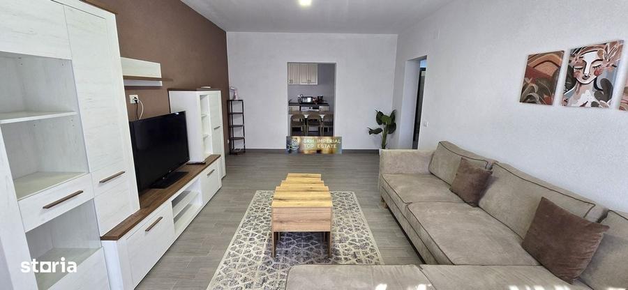 Casă cu 4 camere decomandat în Central
