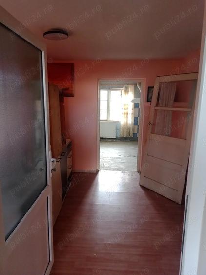 Casă cu 5 camere în Central