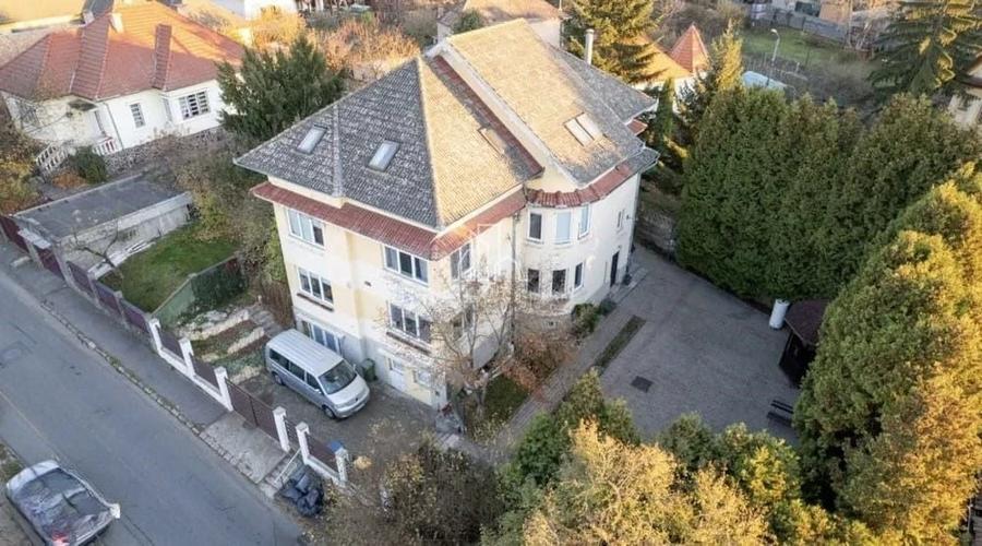 Spațiu comercial, de 550 mp, în Platou