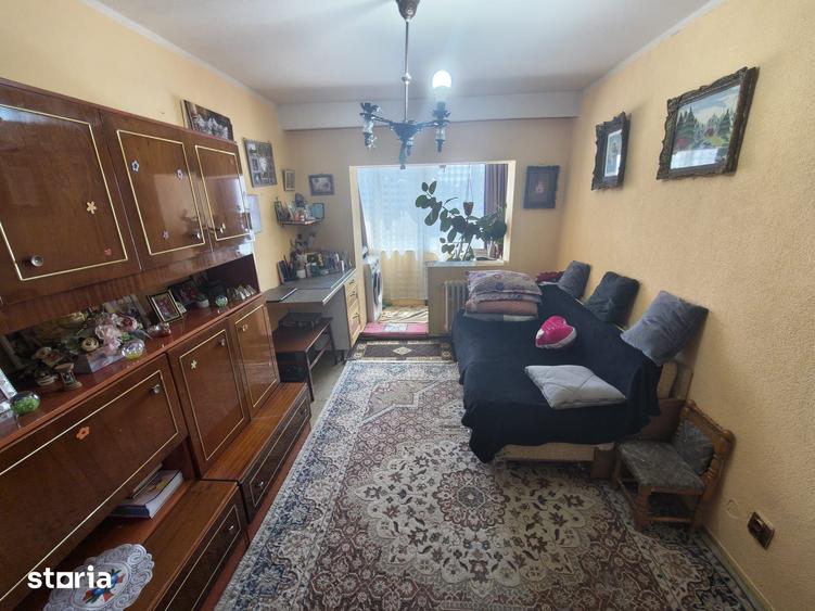 Apartament cu 2 camere decomandat în Depozitelor