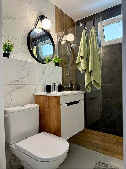 Apartament cu 2 camere semidecomandat în City Park Mall