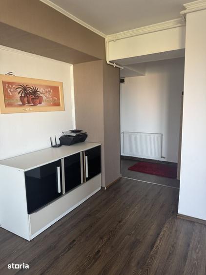 Apartament cu 3 camere în IAR