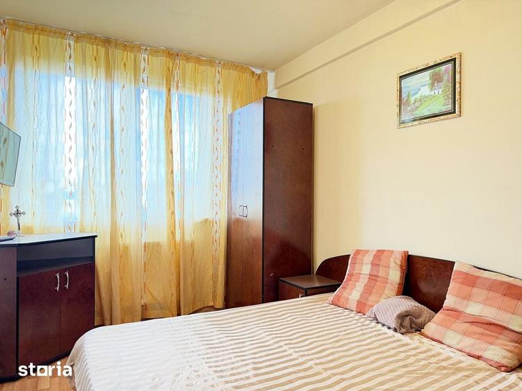Apartament cu 4 camere semidecomandat în Decebal