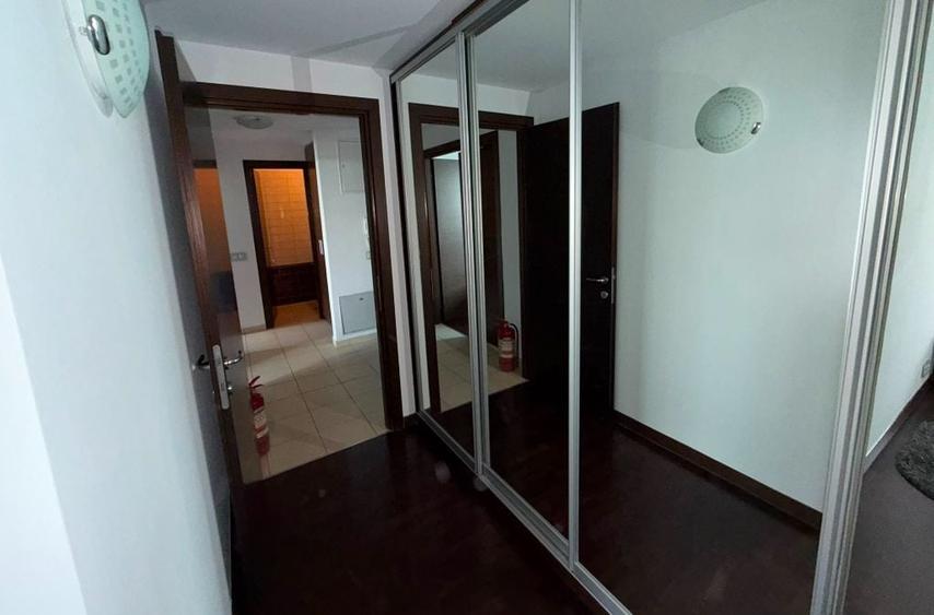 Apartament cu 2 camere decomandat, mobilat în Splaiul Unirii