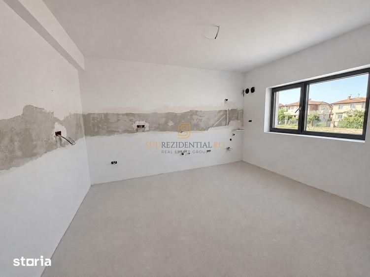 Casă cu 5 camere cu Teren 420 Mp în Vidra