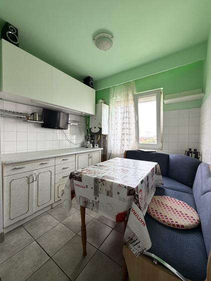 Apartament cu 2 camere decomandat, mobilat în Dacia
