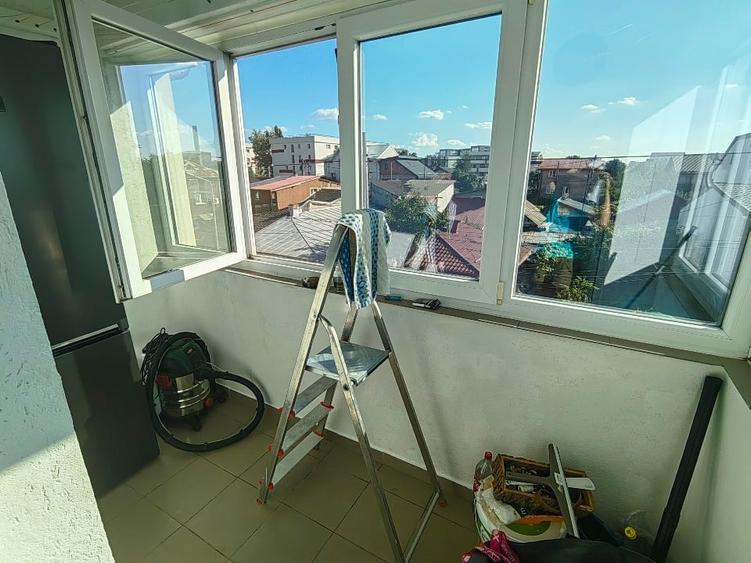 Apartament cu 2 camere semidecomandat, mobilat în Apărătorii Patriei