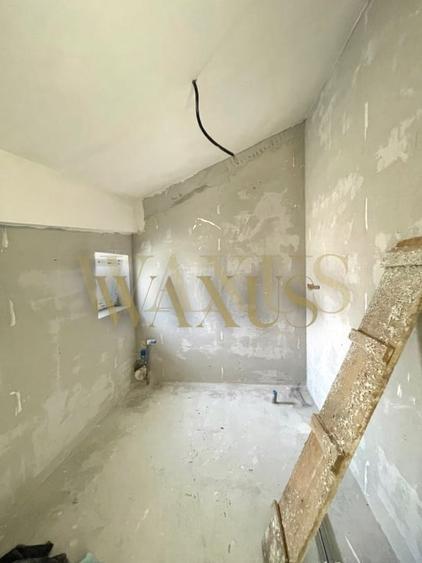 Duplex cu 5 camere cu Canalizare în Iris