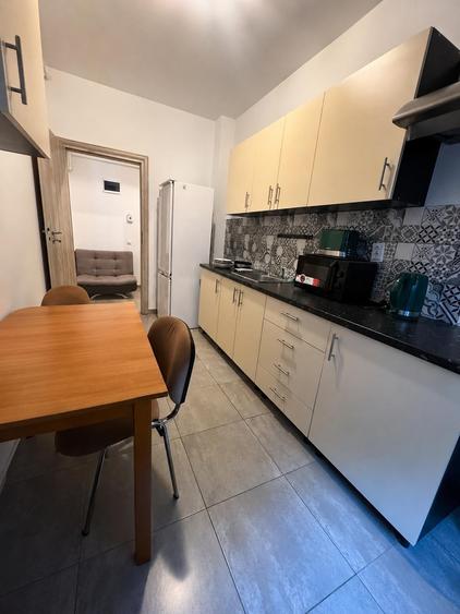 Apartament cu 2 camere decomandat în Drumul Taberei