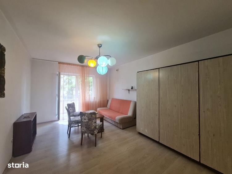 Apartament cu 2 camere decomandat în Griviței