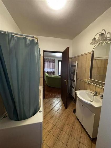 Apartament cu 2 camere semidecomandat, mobilat în Gai