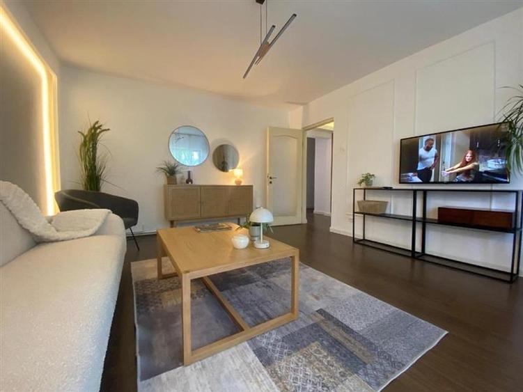 Apartament cu 4 camere semidecomandat, mobilat în Grigorescu