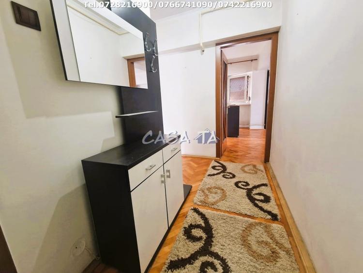 Apartament cu 3 camere decomandat în 9 Mai