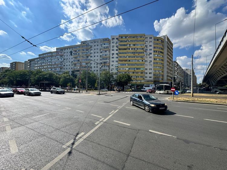 Spațiu comercial, de 69 mp, în Colentina