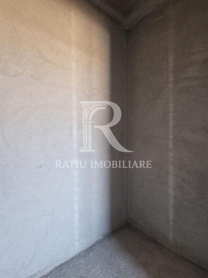 Casă individuală cu 5 camere cu Canalizare în Paleu