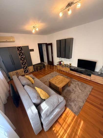 Apartament cu 2 camere semidecomandat, mobilat în Take Ionescu