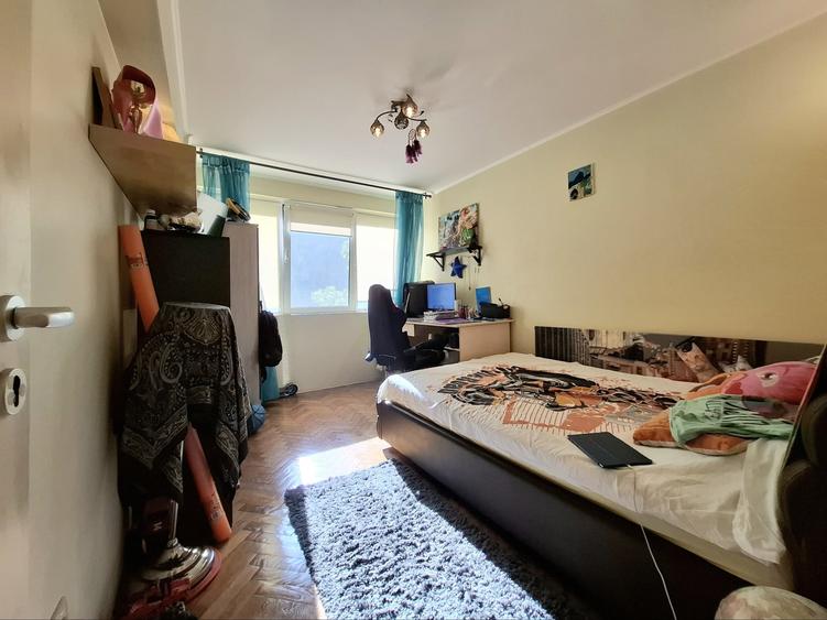 Apartament cu 3 camere decomandat, mobilat în Basarabia