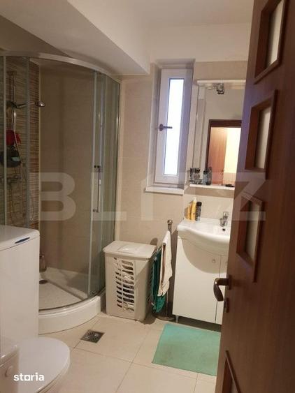 Apartament cu 3 camere semidecomandat în Central