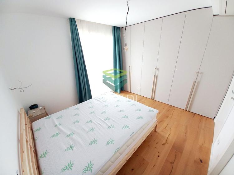 Apartament cu 3 camere semidecomandat în Aviației