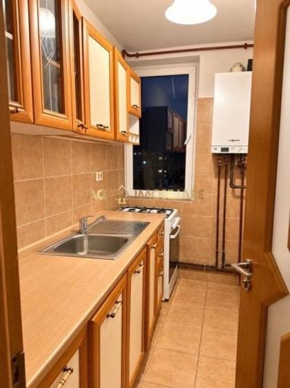 Apartament cu 2 camere decomandat, mobilat în Gara de Nord