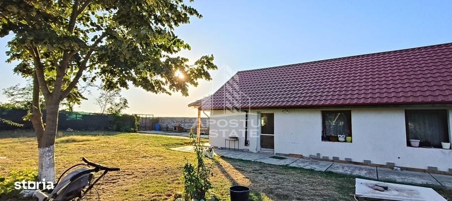 Casă cu 4 camere cu Teren 3250 Mp în Bucovăț