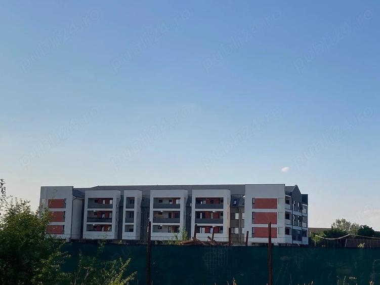 Apartament cu 2 camere decomandat în Girocului