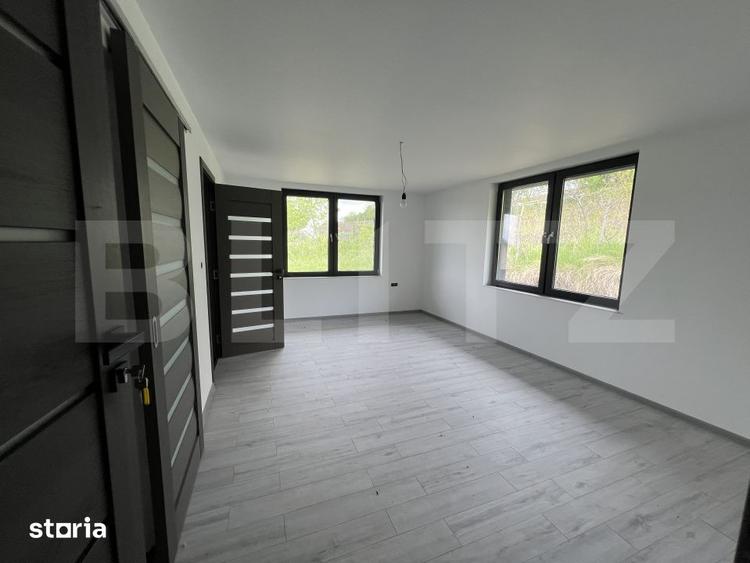 Casă cu 3 camere cu Teren 2600 Mp în Râciu