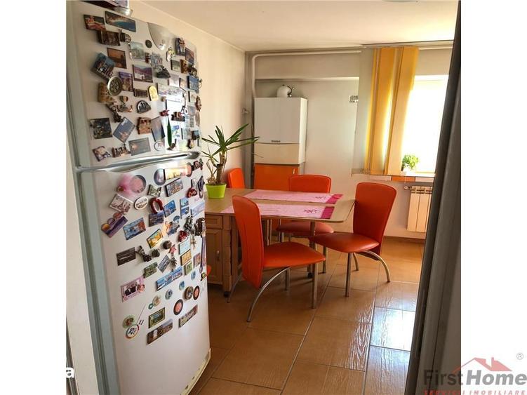 Apartament cu 3 camere decomandat, mobilat în Central