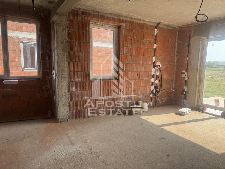 Duplex cu 3 camere cu Canalizare în Moșnița Nouă