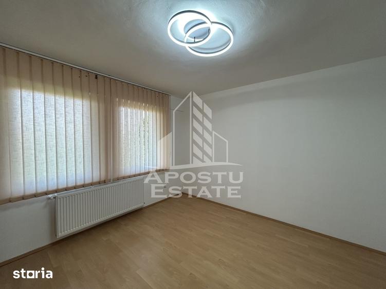Spațiu comercial, de 200 mp, în Șagului