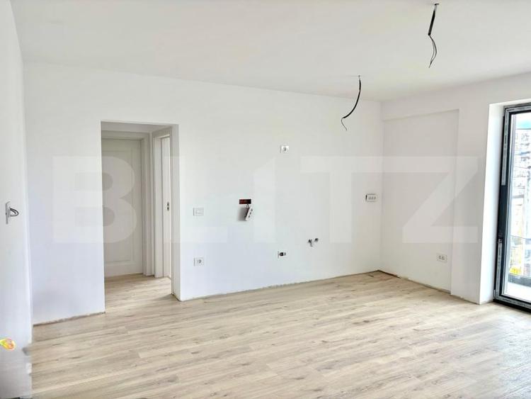 Apartament cu 3 camere decomandat în Ampoi 3