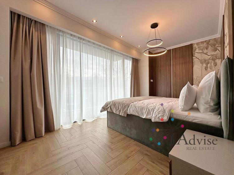 Apartament cu 3 camere decomandat, mobilat în Central
