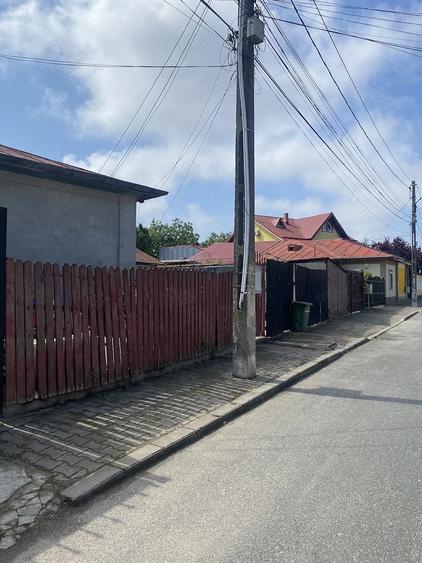Casă cu 5 camere cu Teren 325 Mp în Central