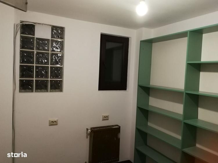 Spațiu comercial, de 330 mp, în Rosetti