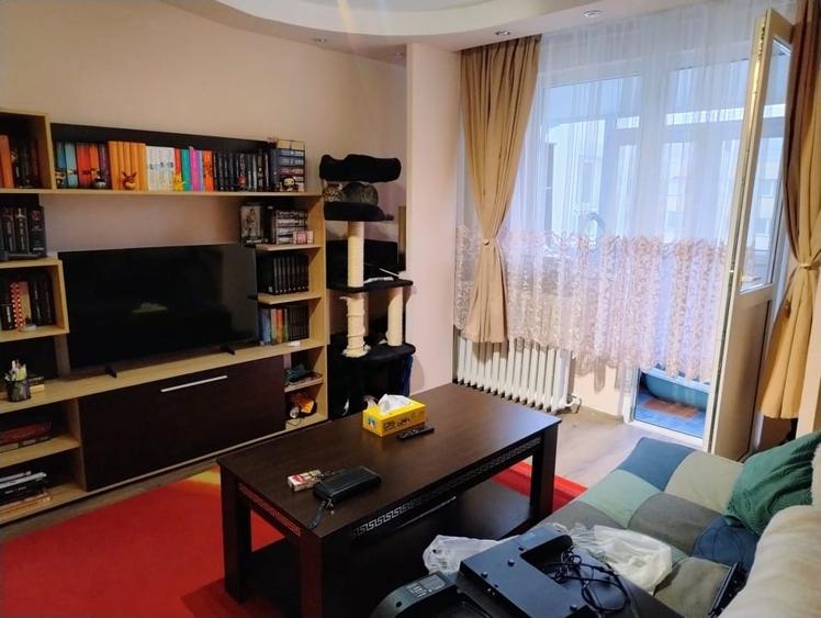 Apartament cu 2 camere decomandat, mobilat în Colentina