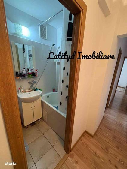 Apartament cu 3 camere, mobilat în Trivale