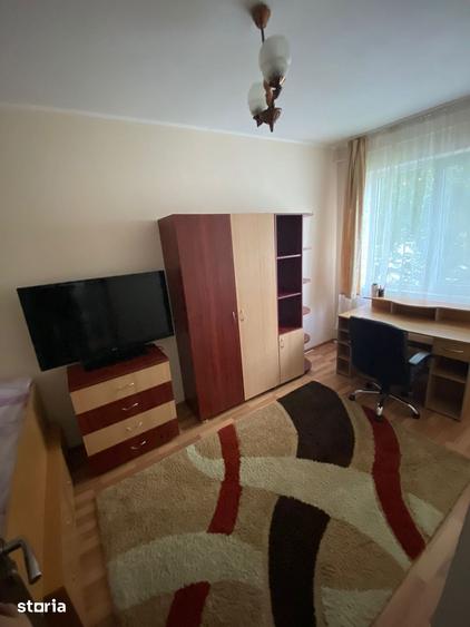 Apartament cu 3 camere semidecomandate, Centru - 14