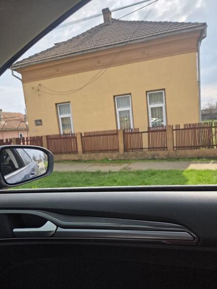 Casă cu 3 camere cu Teren 50 Mp în Bistreț