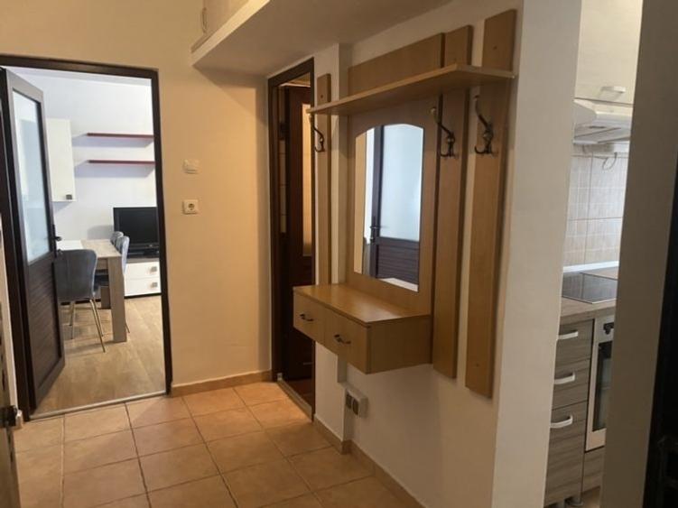 Apartament cu 2 camere nedecomandat în Central