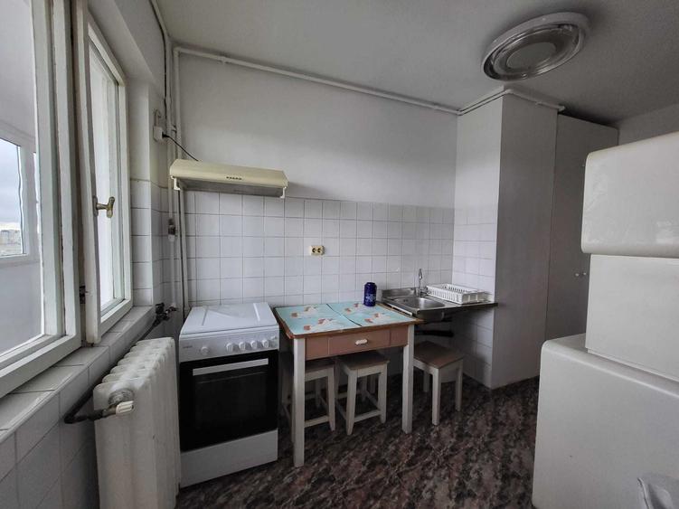 Apartament cu 2 camere decomandat în Basarab