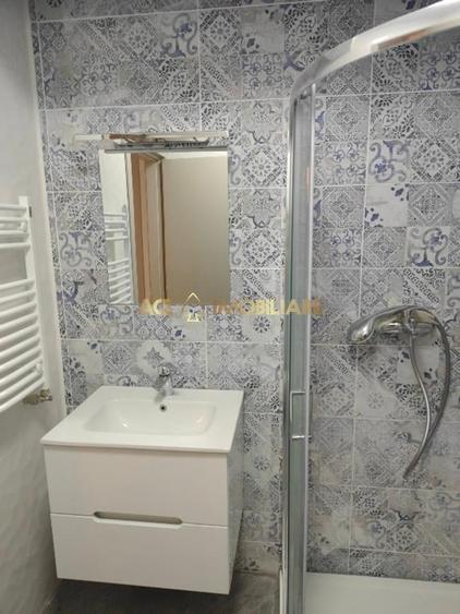 Apartament cu 3 camere decomandat, mobilat în Theodor Pallady