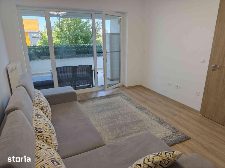 Apartament cu 2 camere decomandat în Tractorul