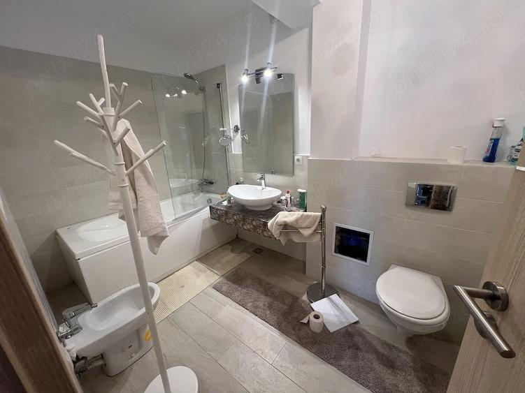 Apartament cu 2 camere decomandat în Gruia